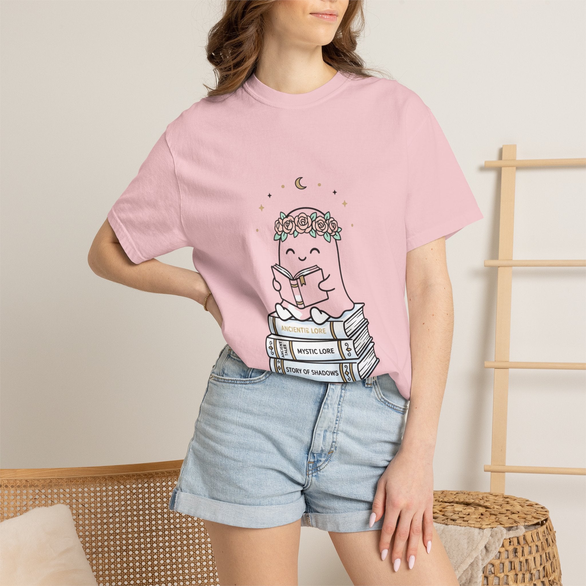 Reading Ghost with Flower Crown T-shirt | Cute Booklover Tee